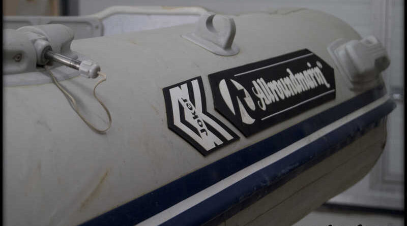 Curatare barca gonflabila